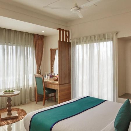 Click Hotel Насик Экстерьер фото