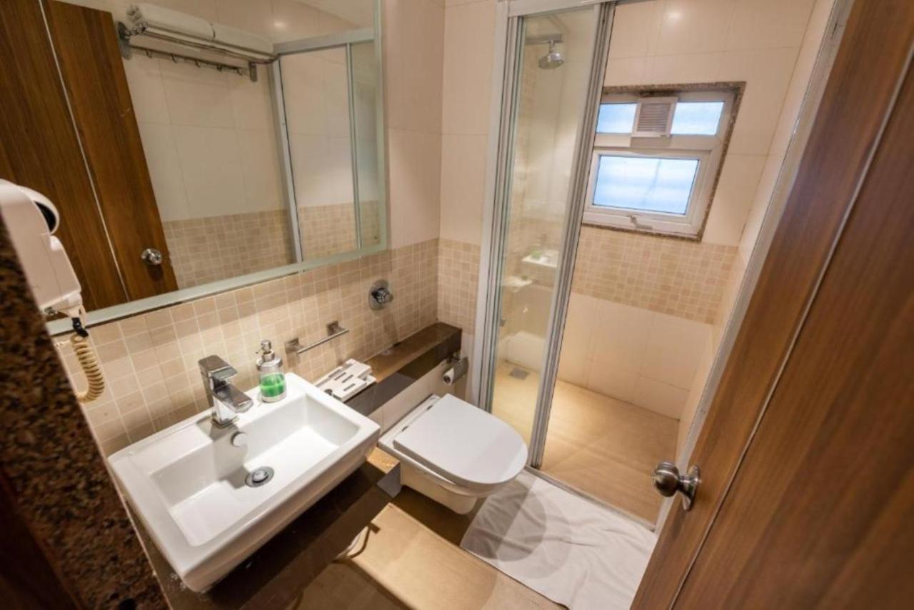 Click Hotel Насик Экстерьер фото